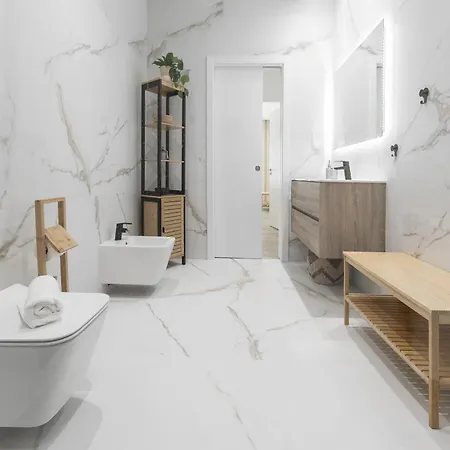 Apartment Wave The Waves *