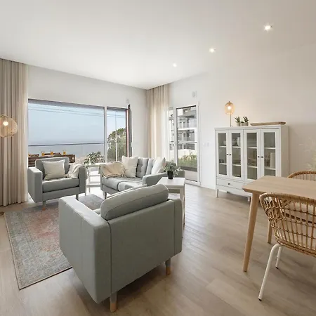 Wave The Waves Apartment *